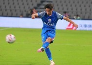 真人娱乐-包含转折点上海申花防线松动，欧超杯赛前攻防权衡，信心回归，训练强度明显提升的词条