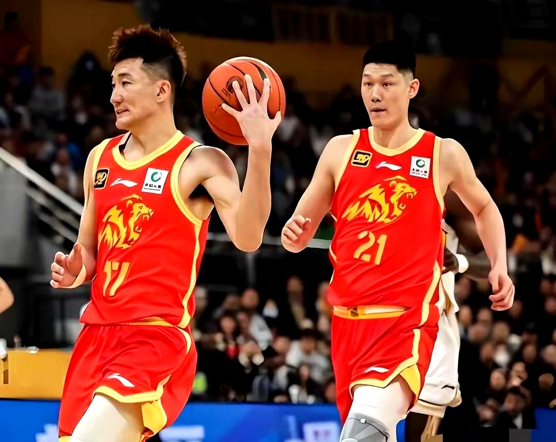 包含广厦男篮训练开放日，国际比赛日止住颓势引欢呼，NBA常规赛在即，心理建设被强调的词条